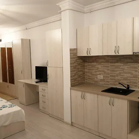Midada Cazino Apartment Mamaia